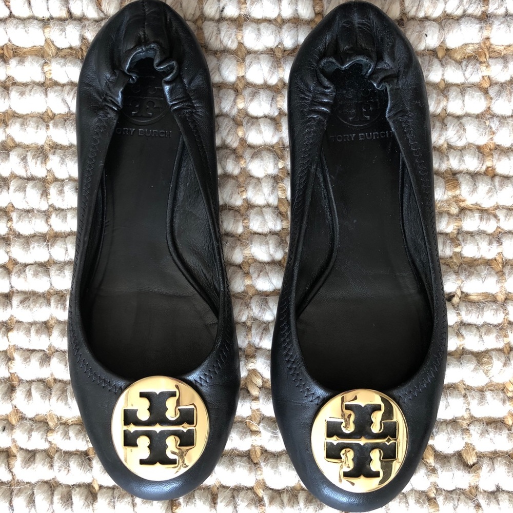 NWT- Tory Burch Black Ballet Flats - like new!